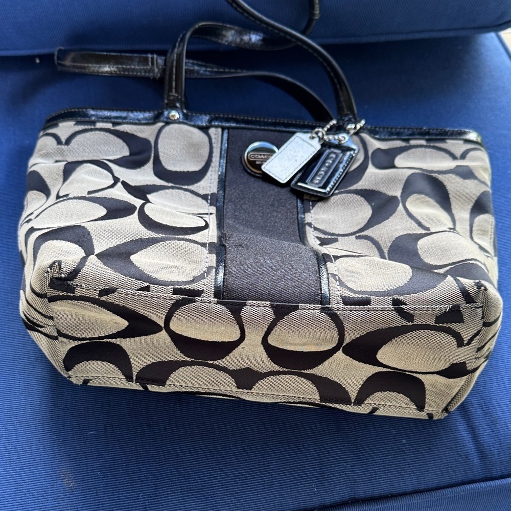 Coach Black and Tan Signature Tote - Picture 8 of 10
